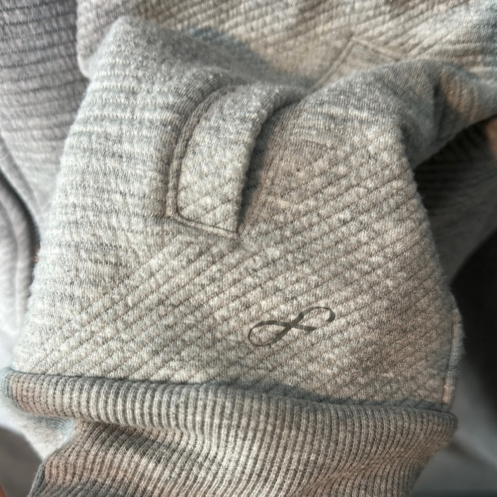 Women's Light Gray Athleisure Bomber Jacket - Picture 3 of 7